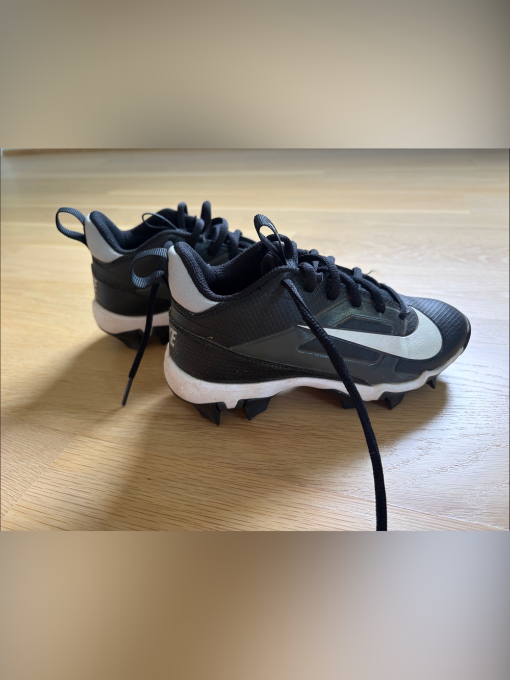 Nike Kids Black and White Football Cleat Sneakers 13C